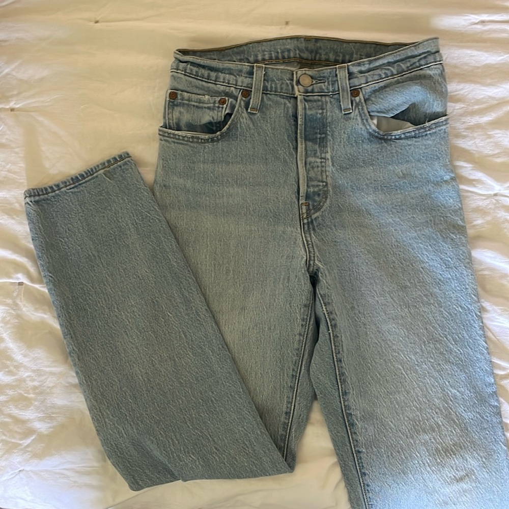 Levi’s 501 medium light wash